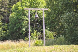 Glocke: Läutet wenn ein neuer Programmpunkt beginnt.